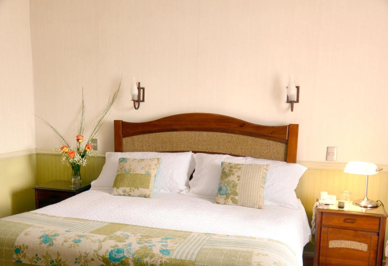 Hotel Di Torlaschi Valdivia Extérieur photo