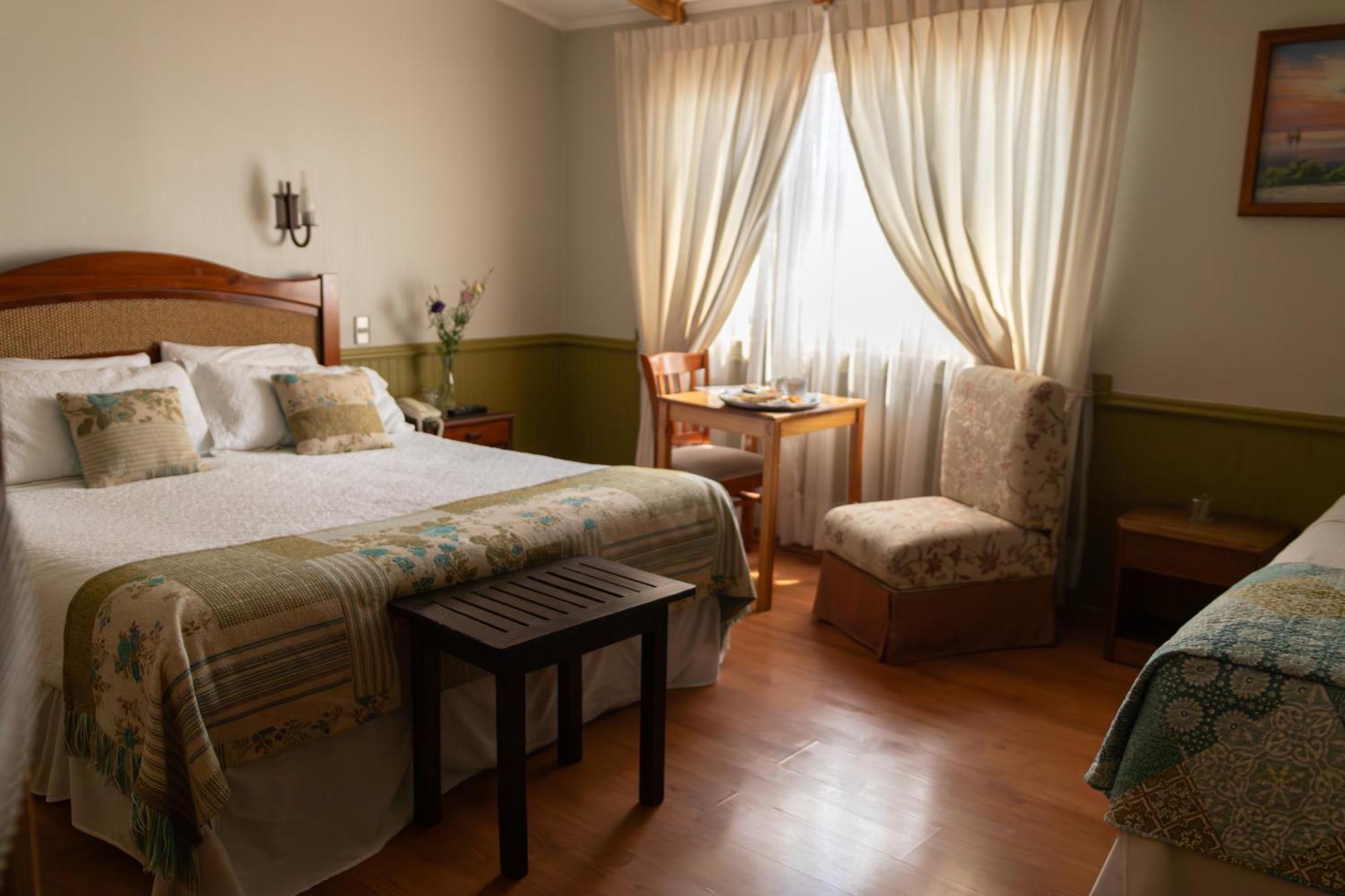 Hotel Di Torlaschi Valdivia Extérieur photo